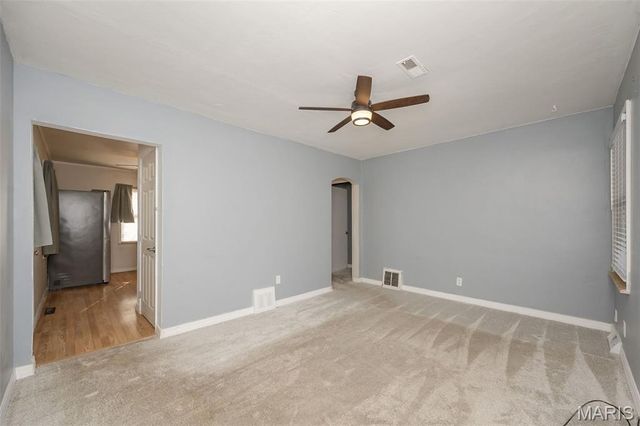 10212 Saint Arthur Lane, St Ann, MO 63074