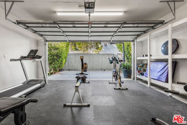 725 Oxford Avenue, Los Angeles, CA 90292