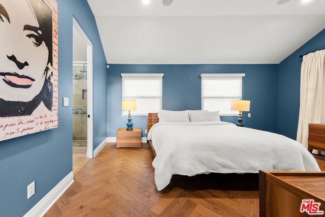 725 Oxford Avenue, Los Angeles, CA 90292