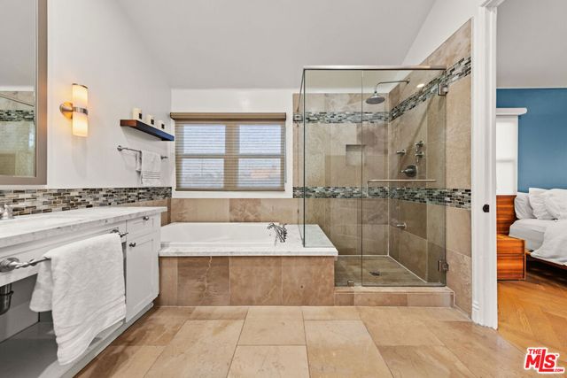 725 Oxford Avenue, Los Angeles, CA 90292