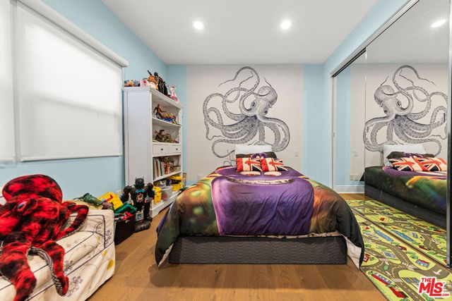 725 Oxford Avenue, Los Angeles, CA 90292