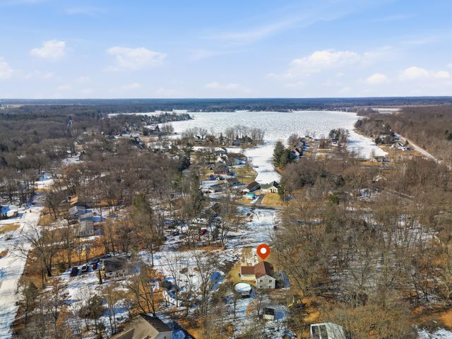 17091 Winona Court, Howard City, MI 49329