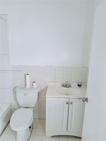 1561 NW 7th Terrace, Pompano Beach, FL 33060