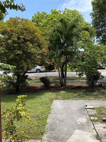 1561 NW 7th Terrace, Pompano Beach, FL 33060