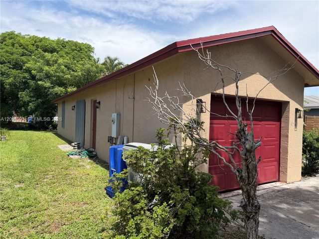 1561 NW 7th Terrace, Pompano Beach, FL 33060