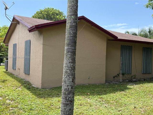 1561 NW 7th Terrace, Pompano Beach, FL 33060