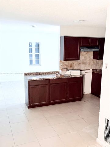 1561 NW 7th Terrace, Pompano Beach, FL 33060