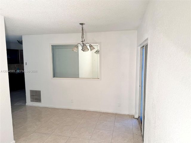 1561 NW 7th Terrace, Pompano Beach, FL 33060