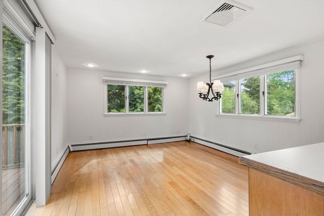 25 Countryside Ln, Marblehead, MA 01945