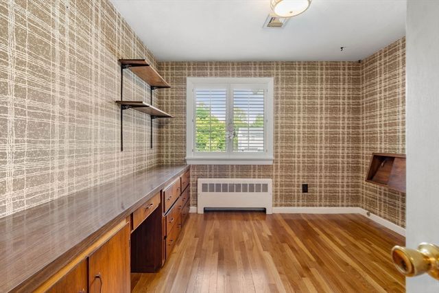 25 Countryside Ln, Marblehead, MA 01945