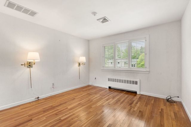 25 Countryside Ln, Marblehead, MA 01945