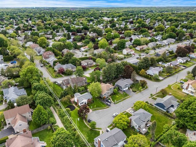 25 Countryside Ln, Marblehead, MA 01945