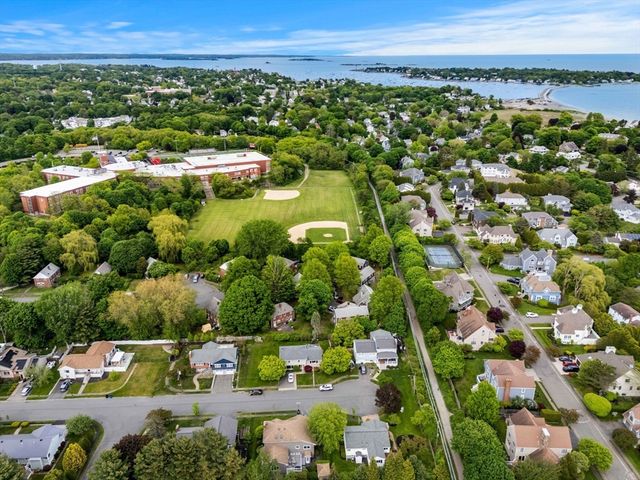 25 Countryside Ln, Marblehead, MA 01945