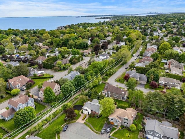 25 Countryside Ln, Marblehead, MA 01945
