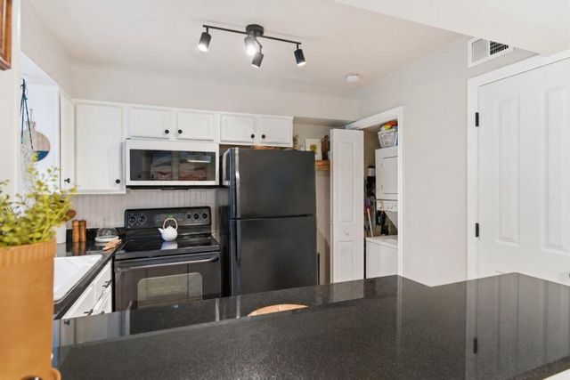 6940 Roswell Road 21C, Sandy Springs, GA 30328