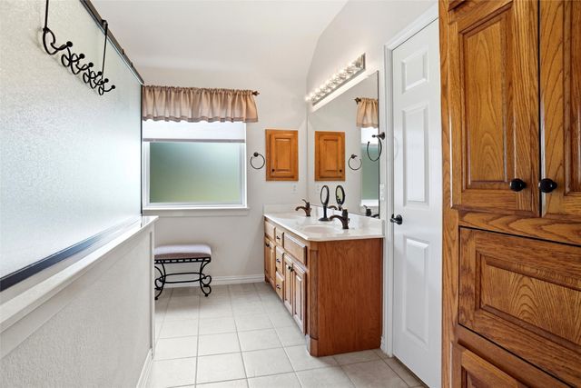 114 Bolivar Drive, Weatherford, TX 76085