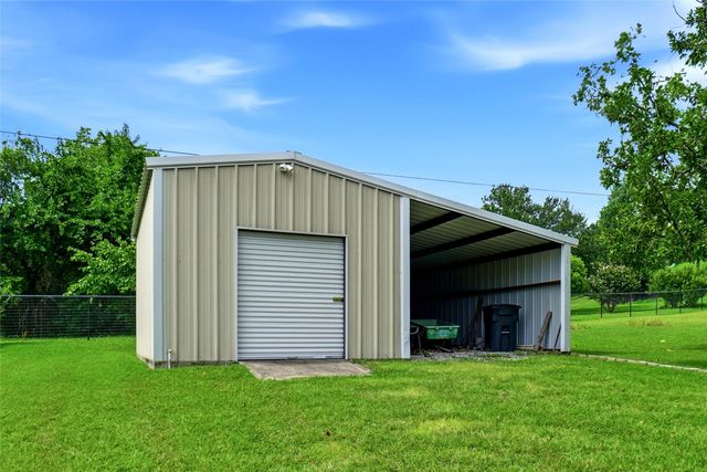 114 Bolivar Drive, Weatherford, TX 76085