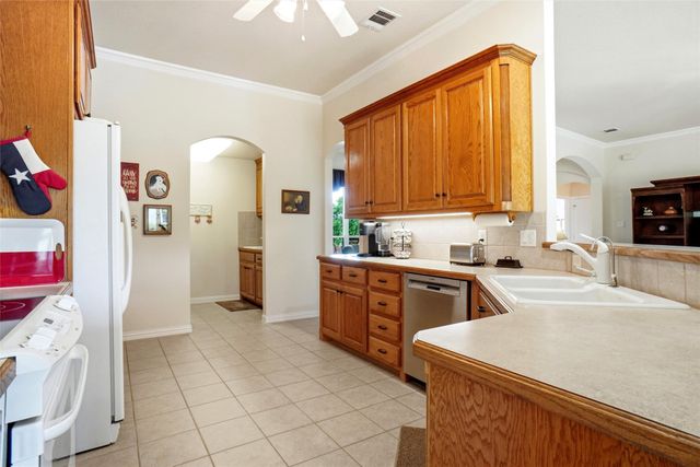 114 Bolivar Drive, Weatherford, TX 76085