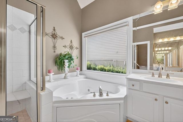 994 Fairview Club Circle, Dacula, GA 30019