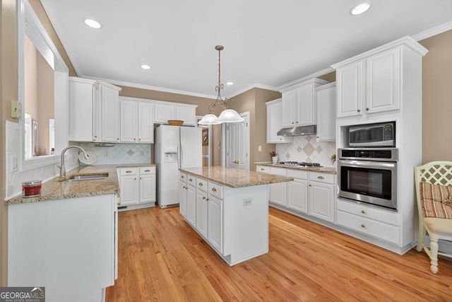 994 Fairview Club Circle, Dacula, GA 30019