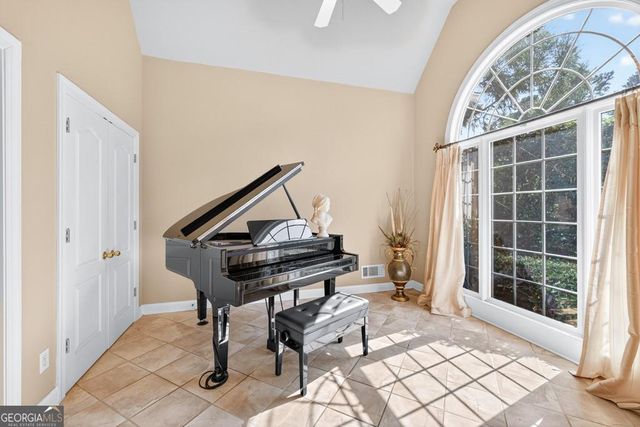 994 Fairview Club Circle, Dacula, GA 30019