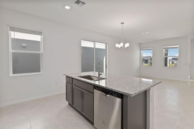 9548 WESTSIDE HILLS DRIVE, Davenport, FL 33896