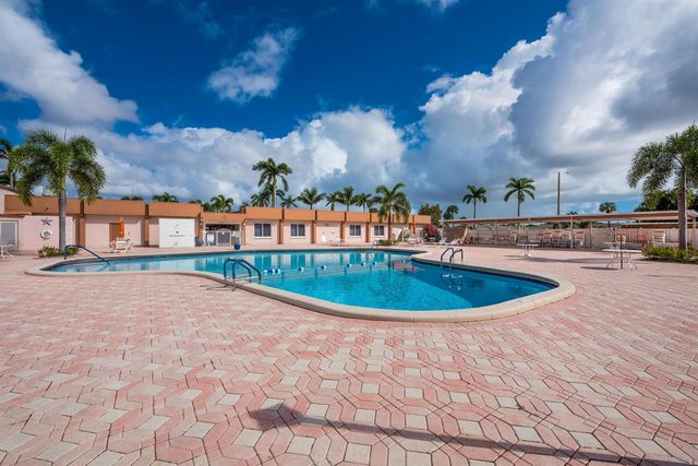 2739 Dudley Drive W D, West Palm Beach, FL 33415