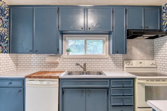 624 LINCOLN St, Cheney, WA 99004