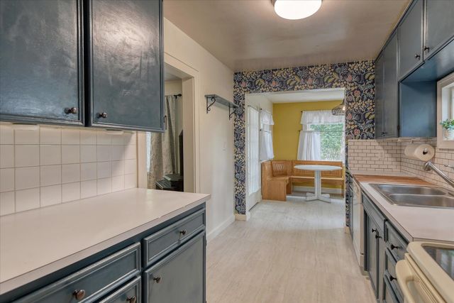 624 LINCOLN St, Cheney, WA 99004