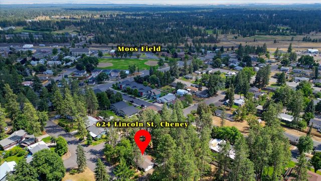 624 LINCOLN St, Cheney, WA 99004