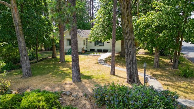 624 LINCOLN St, Cheney, WA 99004