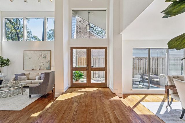 9035 Briar Forest Drive, Houston, TX 77024