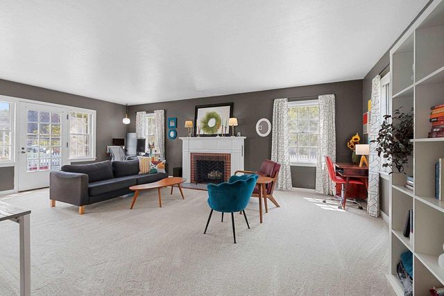 3037 LINCK COURT, Green Bay, WI 54301