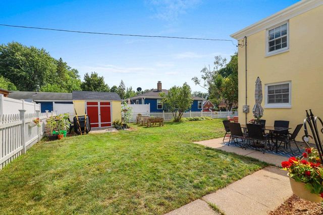 3037 LINCK COURT, Green Bay, WI 54301