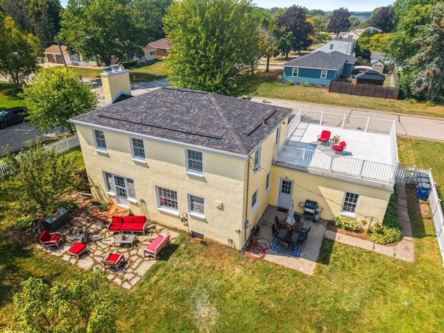 3037 LINCK COURT, Green Bay, WI 54301