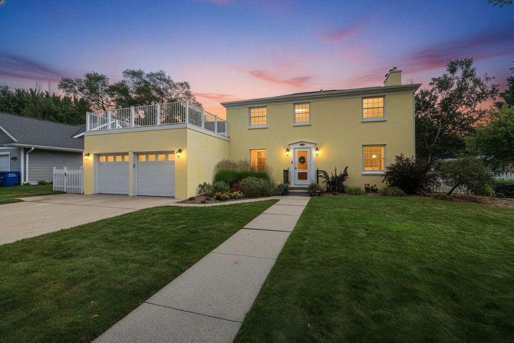 3037 LINCK COURT, Green Bay, WI 54301