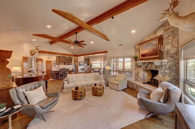 127 Keagan Dr S, Hunt, TX 78024