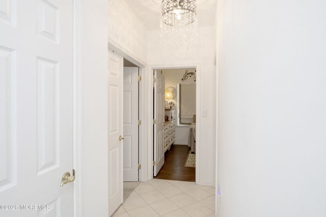 3 Gascony Circle, Manchester, NJ 08759