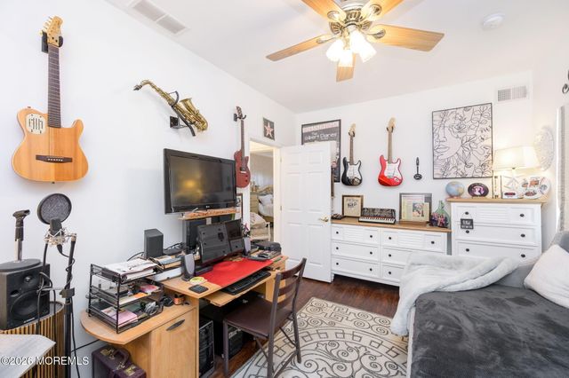 3 Gascony Circle, Manchester, NJ 08759