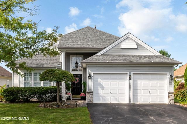 3 Gascony Circle, Manchester, NJ 08759