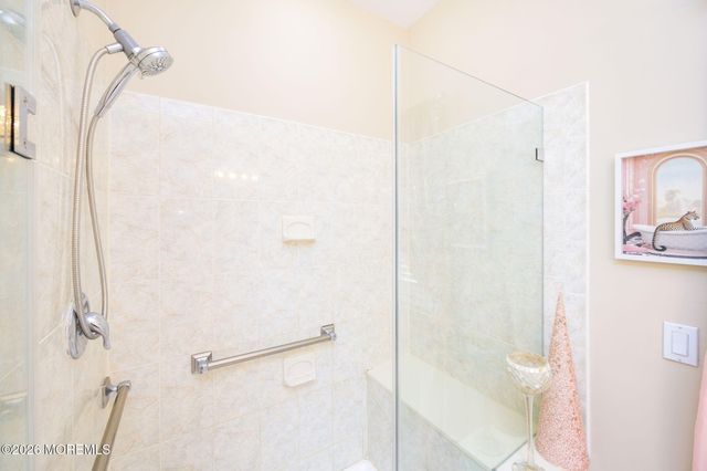 3 Gascony Circle, Manchester, NJ 08759