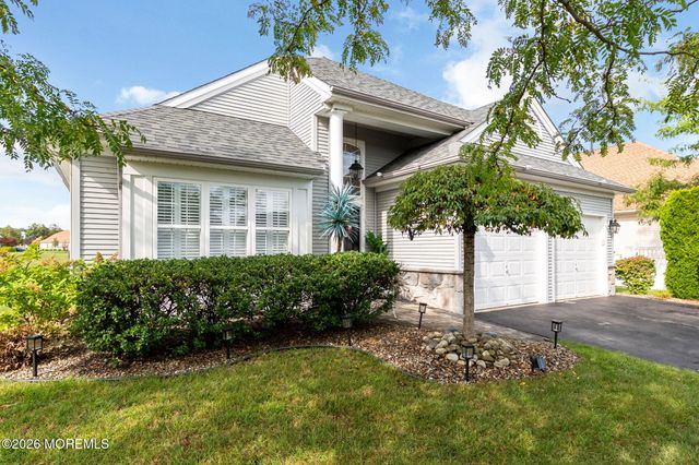 3 Gascony Circle, Manchester, NJ 08759