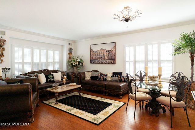 3 Gascony Circle, Manchester, NJ 08759