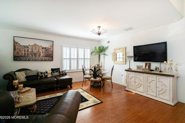 3 Gascony Circle, Manchester, NJ 08759