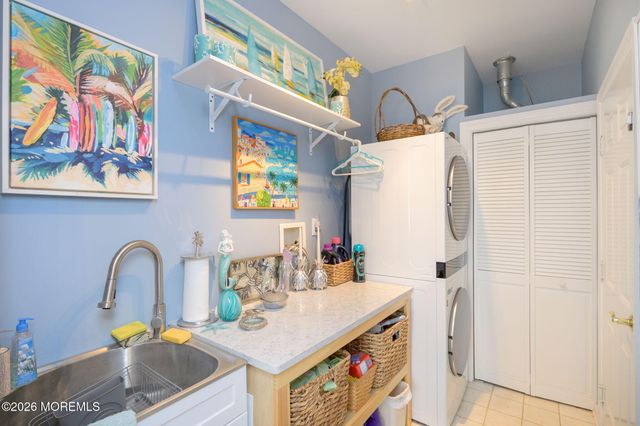 3 Gascony Circle, Manchester, NJ 08759