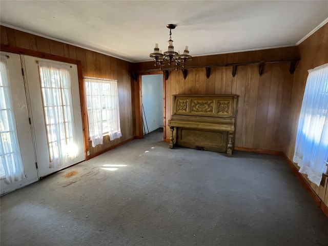 210 Colorado W, Millsap, TX 76066