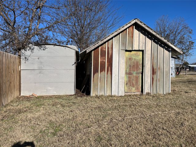 210 Colorado W, Millsap, TX 76066