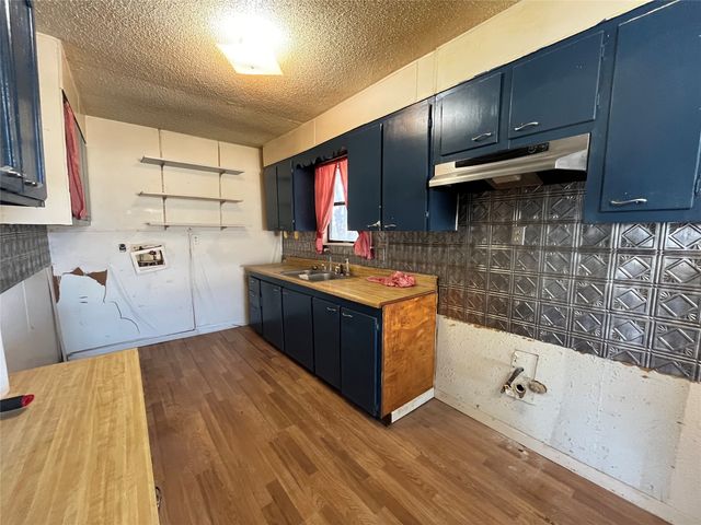 210 Colorado W, Millsap, TX 76066