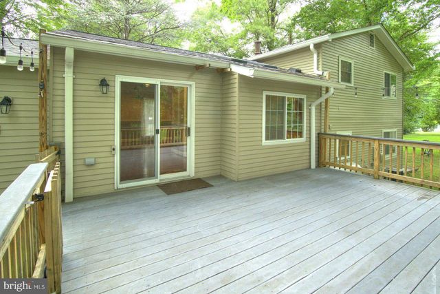 2405 EARLSGATE CT, Reston, VA 20191