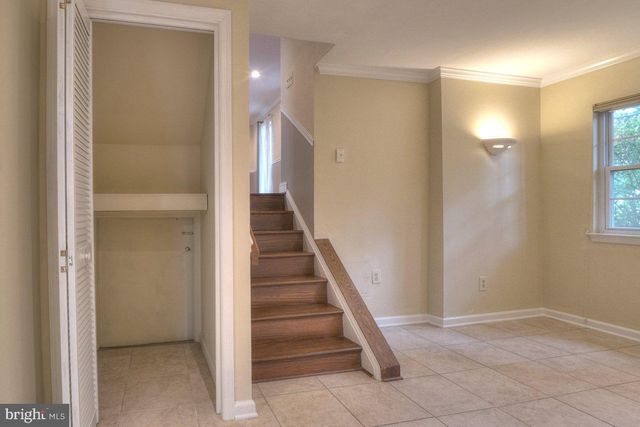 2405 EARLSGATE CT, Reston, VA 20191